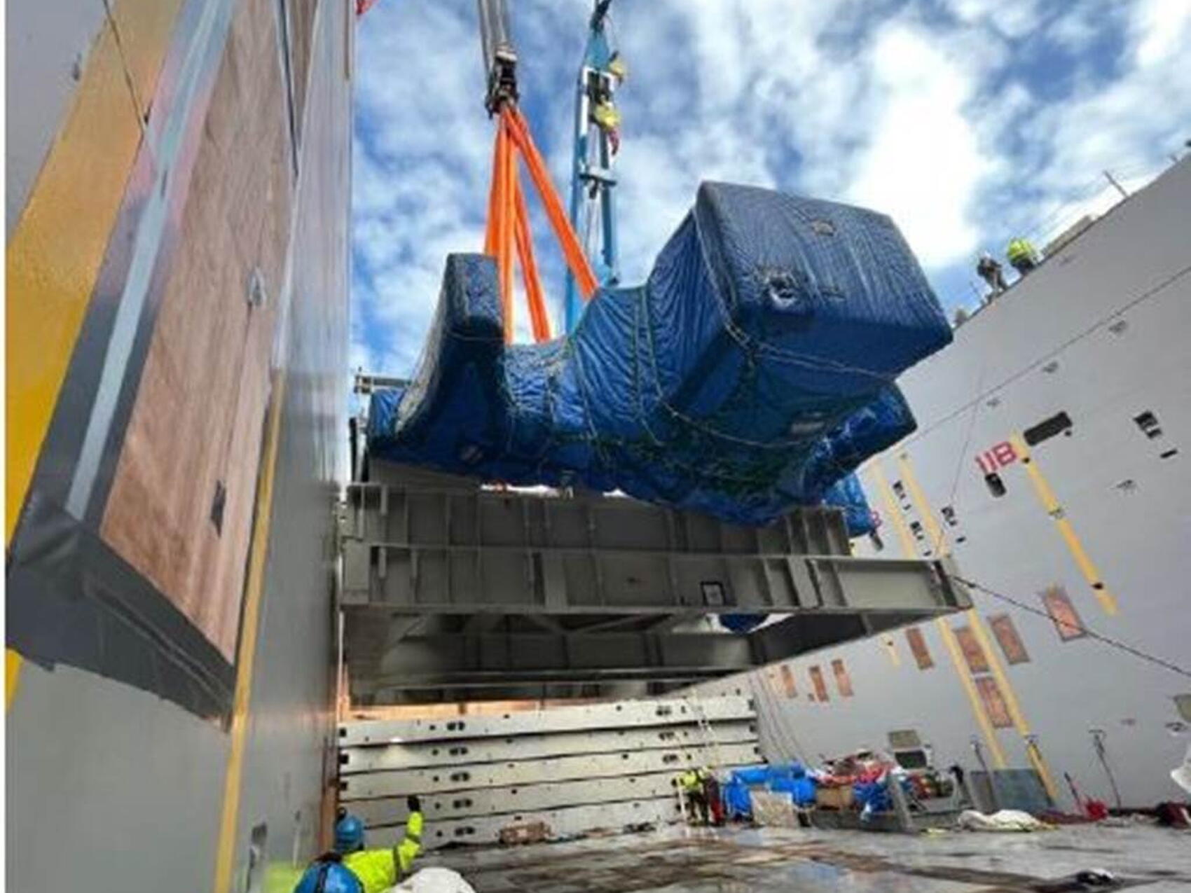 Unloaded at Fos-sur-Mer: toroidal field coil #16